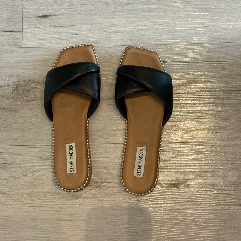 Steve Madden Abay Studded Crossover Flats